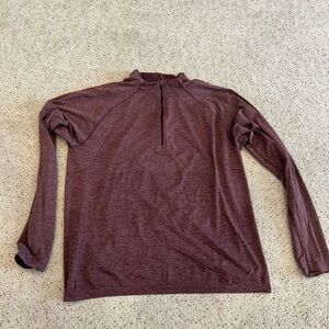 Lululemon men’s XXL quarter zip. Great condition. Light weight.